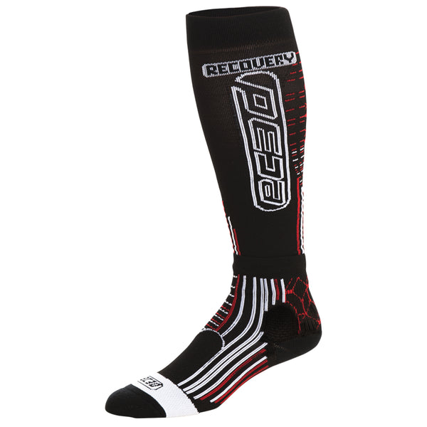 https://en.ec3dsports.com/cdn/shop/products/ec3d-compression-socks-com9000-black_5_3_600x.jpg?v=1586716181